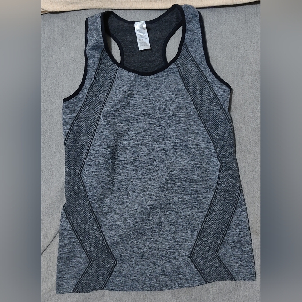 Lightly Used "New Mix" Work-Out Clothing (One Size) Top and Pants